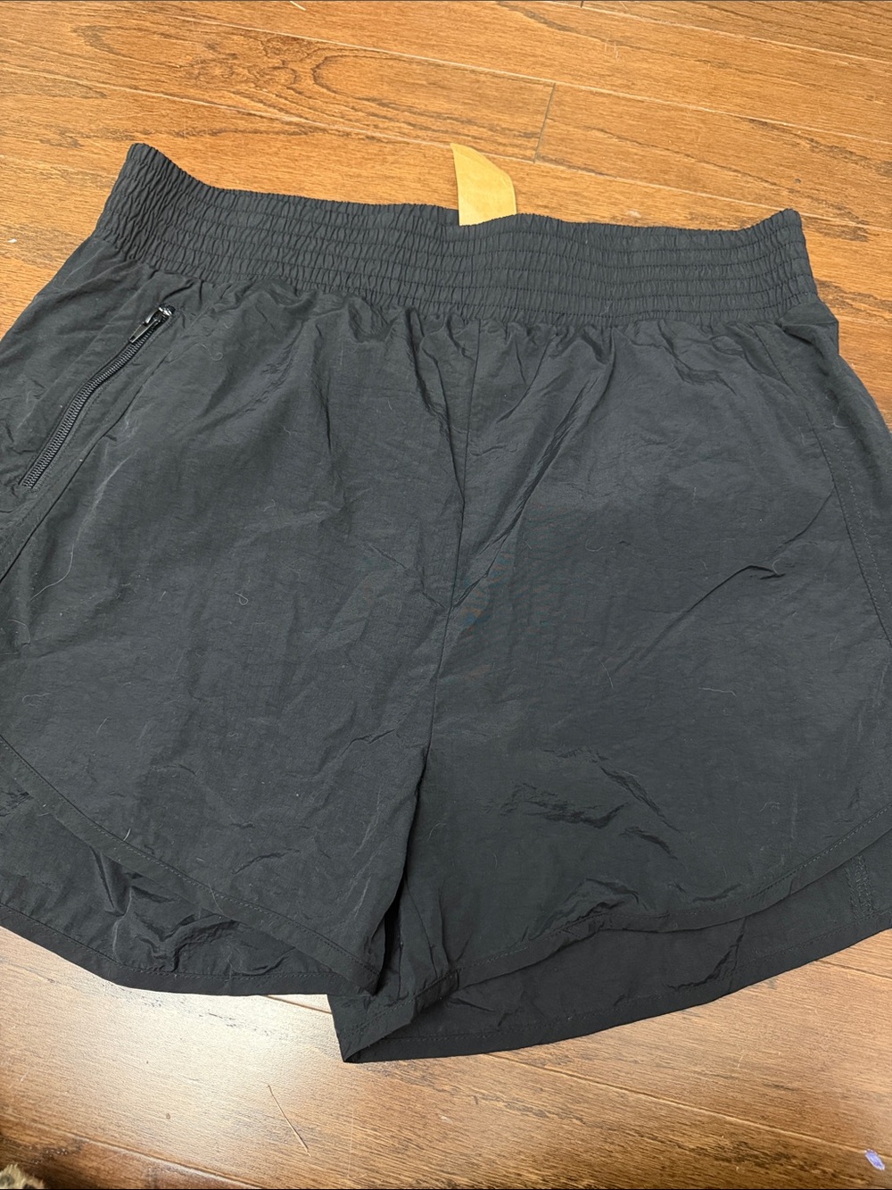 Zenana Women's Black Windbreaker Smocked Waistband Shorts- NWT- size 2X